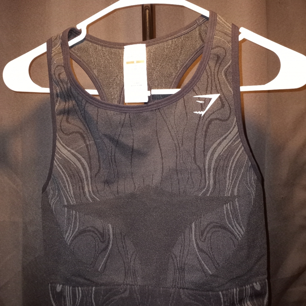 Gymshark workout crop top